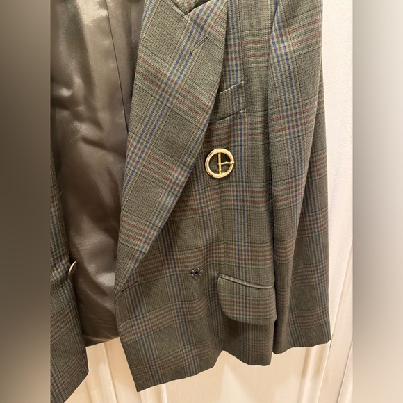 Moschino Vintage 1990’s Blazer with Peaked Lapels and Structured Shoulders - Picture 7 of 16